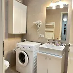 Apartament Inchis Near Coresi Mall