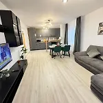 Apartament Inchis Near Coresi Mall *