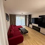 Apartament Inchis Near Coresi Mall *