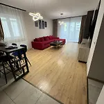 Apartament Inchis Near Coresi Mall *