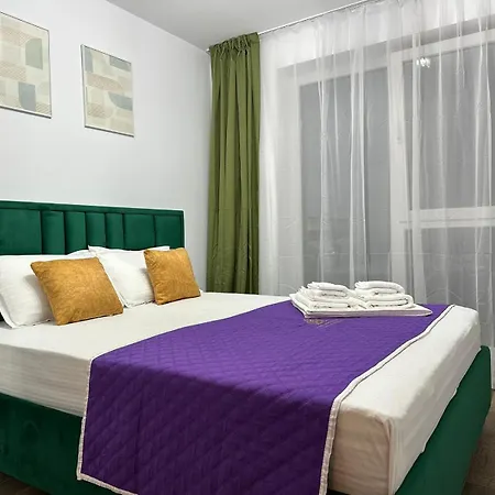 شقة Inchis Near Coresi Mall *