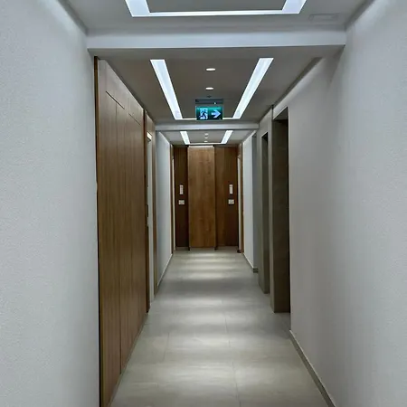 Glam Near Coresi Mall Lägenhet Braşov