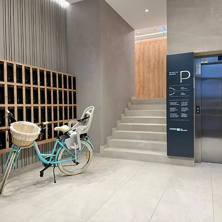 Inchis Near Coresi Mall Апартаменти *