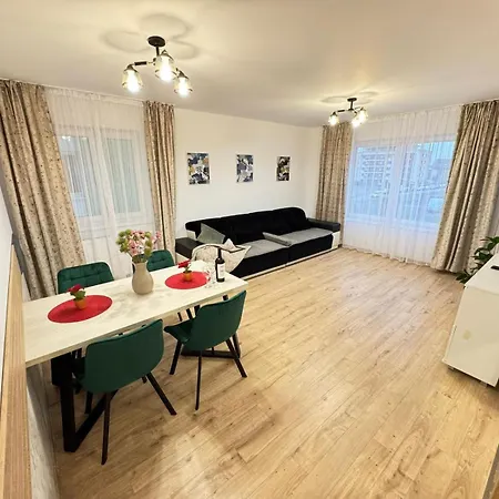 Inchis Near Coresi Mall *