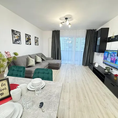 公寓 Inchis Near Coresi Mall *