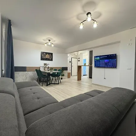 Glam Near Coresi Mall Lägenhet Braşov