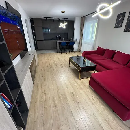Glam Near Coresi Mall Braşov