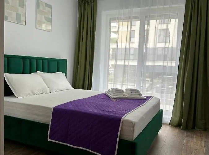 公寓 Inchis Near Coresi Mall *