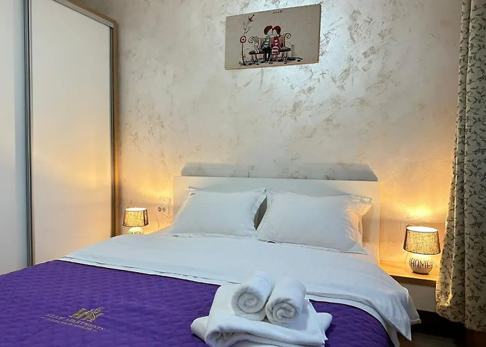 Inchis Near Coresi Mall 布拉索夫