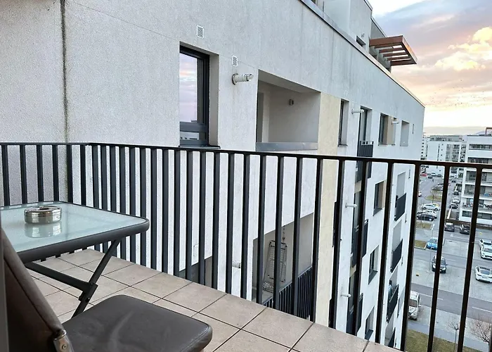 Inchis Near Coresi Mall 布拉索夫