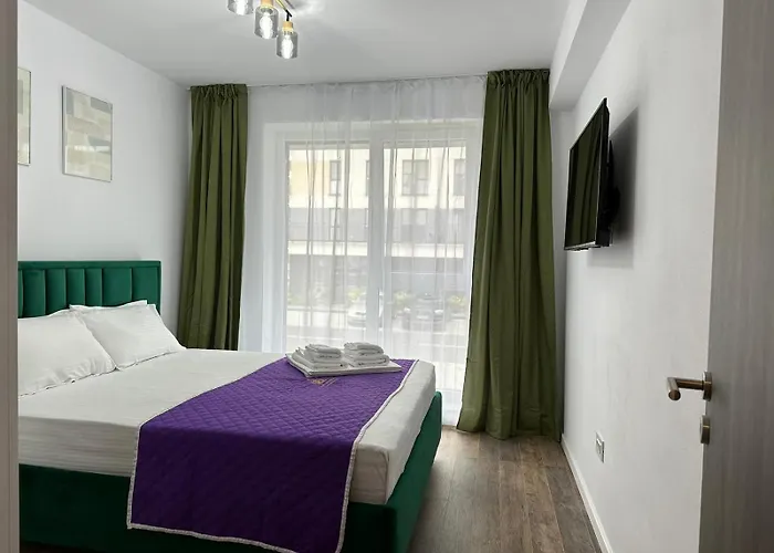 Inchis Near Coresi Mall * 布拉索夫