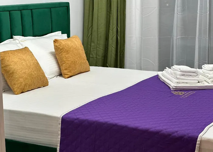 Inchis Near Coresi Mall * 布拉索夫